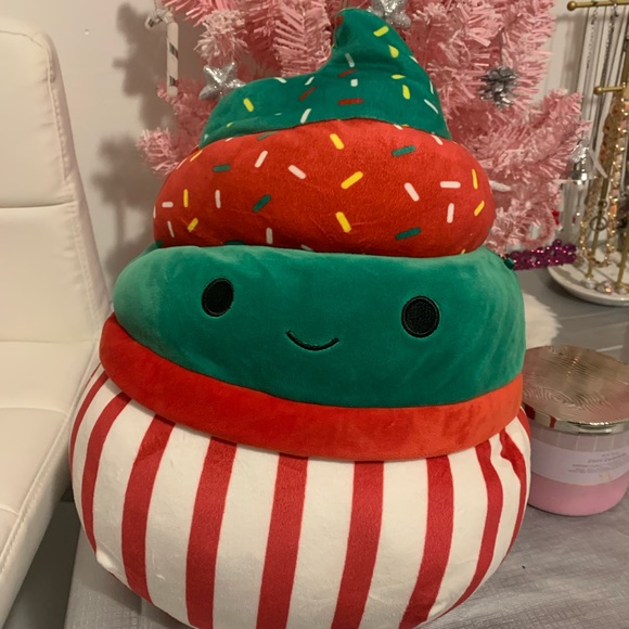 squishmallow cupcake